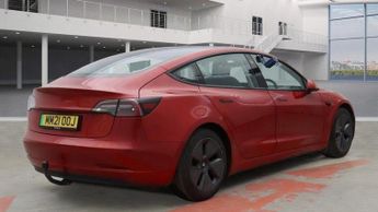 Tesla Model 3 Standard Range Plus Auto RWD 4dr