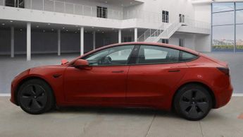 Tesla Model 3 Standard Range Plus Auto RWD 4dr