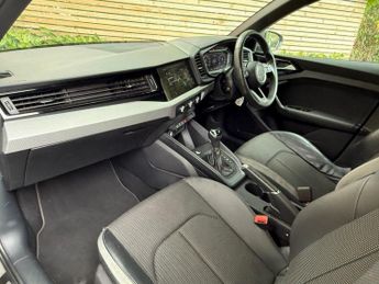 AUDI A1 1.0 TFSI 30 S line Sportback 5dr Petrol S Tronic Euro 6 (s/s) (1