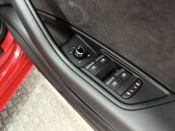 Audi A4 Avant 2.0 TDI 40 S line S Tronic Euro 6 (s/s) 5dr