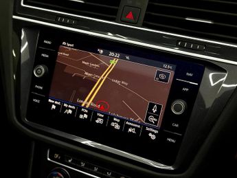 Volkswagen Tiguan 1.5 TSI EVO R-Line Tech DSG Euro 6 (s/s) 5dr
