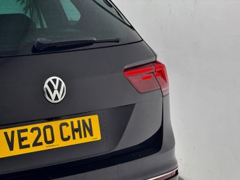 Volkswagen Tiguan 1.5 TSI EVO R-Line Tech DSG Euro 6 (s/s) 5dr