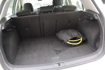 Volkswagen e-Golf 35.8kWh e-Golf Auto 5dr