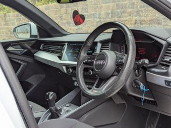 Audi A1 1.0 TFSI 30 S line Sportback S Tronic Euro 6 (s/s) 5dr