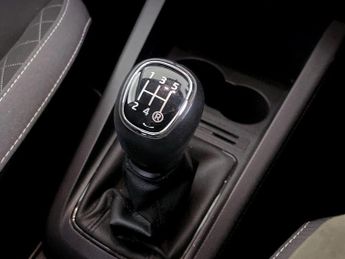 Skoda Fabia 1.0 SE Euro 6 (s/s) 5dr