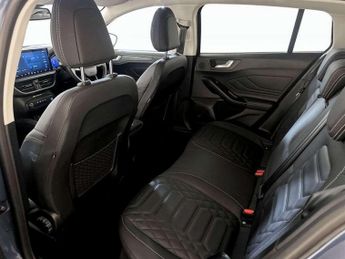 Ford Focus 1.0T EcoBoost MHEV Active Vignale Euro 6 (s/s) 5dr