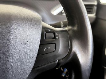 Peugeot 2008 1.2 PureTech Allure Premium Euro 6 (s/s) 5dr