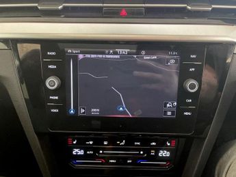 Volkswagen Arteon 2.0 TSI R-Line Shooting Brake DSG Euro 6 (s/s) 5dr