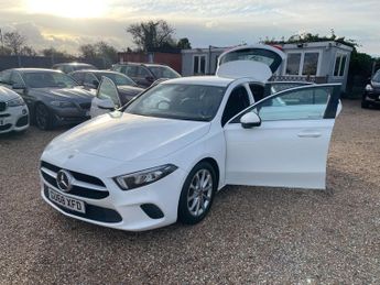 Mercedes-Benz A Class 1.5 A180d Sport 7G-DCT Euro 6 (s/s) 5dr