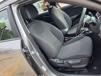 Kia Niro 64.8kWh 2 Auto 5dr