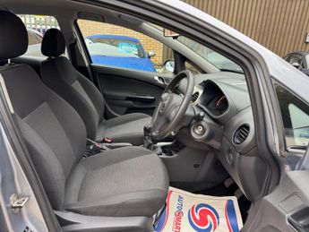 Vauxhall Corsa 1.2i 16v Life 5dr