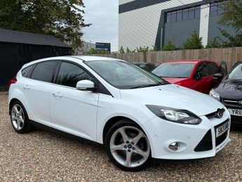 Ford Focus 1.0T EcoBoost Zetec Euro 5 (s/s) 5dr