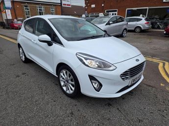 Ford Fiesta 1.0T EcoBoost Titanium Euro 6 (s/s) 5dr
