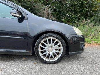 Volkswagen Golf 2.0 TDI DPF GT DSG 5dr