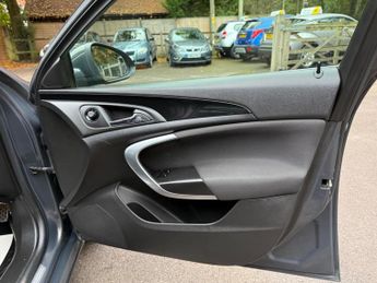 Vauxhall Insignia 2.0 CDTi SRi Auto Euro 5 5dr