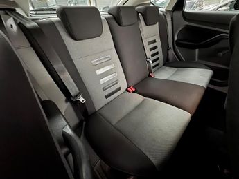 Ford Focus 1.6 Zetec 5dr