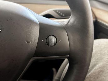 Tesla Model 3 (Dual Motor) Performance Auto 4WDE 4dr (Performance Upgrade)