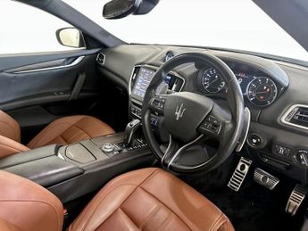 Maserati Ghibli 3.0 V6 S GranSport Nerissimo ZF Euro 6 (s/s) 4dr