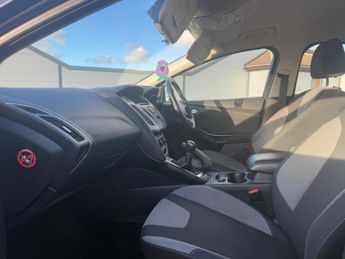 Ford Focus 1.6 Zetec Euro 5 5dr