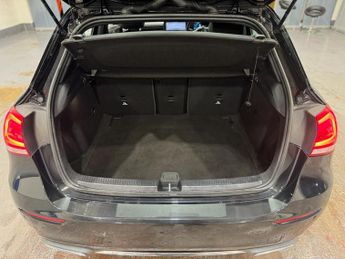 Mercedes-Benz A Class 1.3 A200 Sport (Executive) 7G-DCT Euro 6 (s/s) 5dr