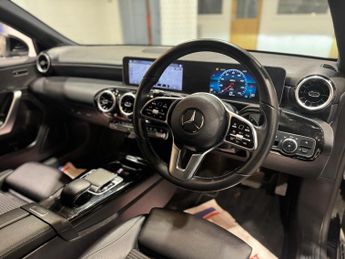Mercedes-Benz A Class 1.3 A200 Sport (Executive) 7G-DCT Euro 6 (s/s) 5dr