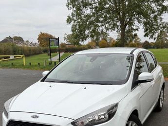 Ford Focus 1.6 Zetec Powershift Euro 6 5dr