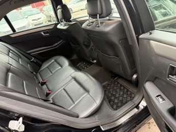 Mercedes-Benz E Class 2.1 E220 CDI BlueEfficiency SE Tiptronic Euro 5 4dr