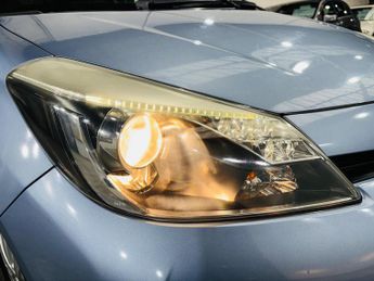 Toyota Yaris 1.5 VVT-h Icon Plus CVT Euro 5 5dr