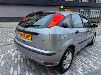 Ford Focus 1.6i 16v Zetec 5dr