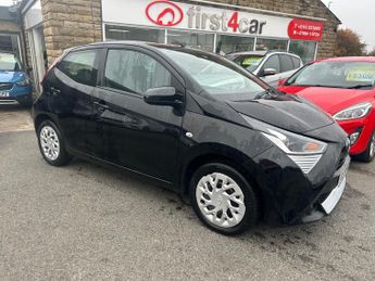 Toyota AYGO 1.0 VVT-i x-play Euro 6 5dr