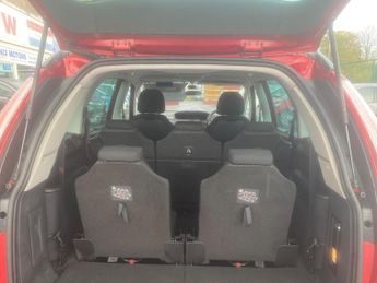 Citroen Grand C4 Picasso 1.6 e-HDi Airdream Platinum EGS6 Euro 5 (s/s) 5dr