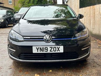 Volkswagen e-Golf 35.8kWh e-Golf Auto 5dr