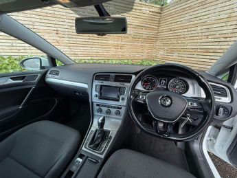 VOLKSWAGEN GOLF 1.6 TDI BlueMotion Tech Match Hatchback 5dr Diesel DSG Euro 5 (s