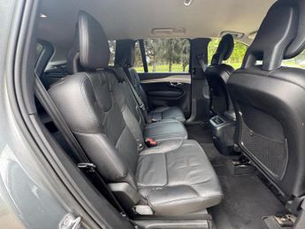 Volvo XC90 2.0 B5 MHEV Momentum Auto 4WD Euro 6 (s/s) 5dr