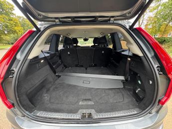 Volvo XC90 2.0 B5 MHEV Momentum Auto 4WD Euro 6 (s/s) 5dr