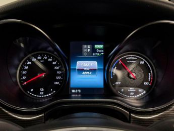 Mercedes-Benz EQV EQV 300e 90kWh Sport (Premium Plus) MPV 5dr Electric Auto (204 p