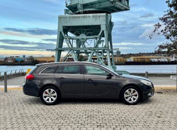 Vauxhall Insignia 2.0 CDTi SRi Nav Sports Tourer Auto Euro 5 5dr