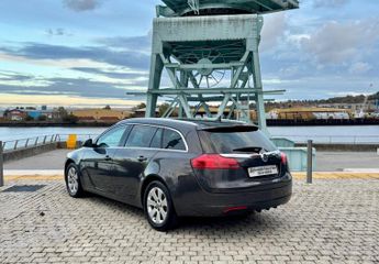 Vauxhall Insignia 2.0 CDTi SRi Nav Sports Tourer Auto Euro 5 5dr