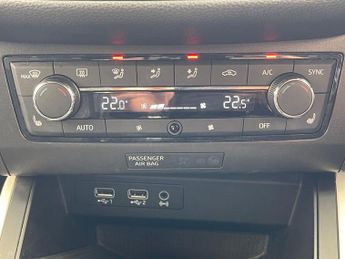 SEAT Arona 1.6 TDI XCELLENCE Lux DSG Euro 6 (s/s) 5dr