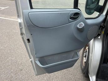Ford Transit 2.2 TDCi 350 HDT RWD L3 H2 4dr