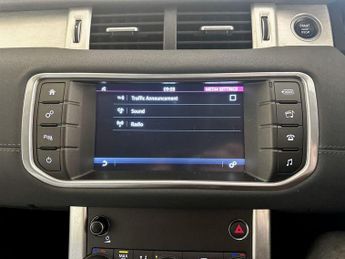 Land Rover Range Rover Evoque 2.0 eD4 SE FWD Euro 6 (s/s) 5dr