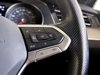 Volkswagen Passat 1.5 TSI EVO R-Line DSG Euro 6 (s/s) 5dr