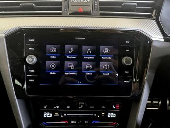 Volkswagen Passat 1.5 TSI EVO R-Line DSG Euro 6 (s/s) 5dr