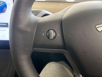 Tesla Model 3 (Dual Motor) Long Range Auto 4WDE 4dr