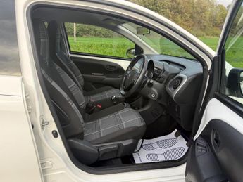 Peugeot 108 1.0 Active 2 Tronic Euro 6 5dr