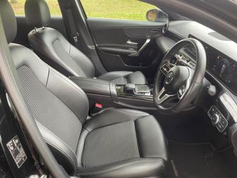 Mercedes-Benz A Class 1.5 A180d Sport (Executive) 7G-DCT Euro 6 (s/s) 5dr