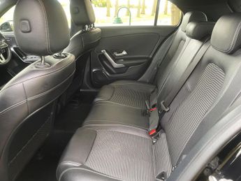 Mercedes-Benz A Class 1.5 A180d Sport (Executive) 7G-DCT Euro 6 (s/s) 5dr