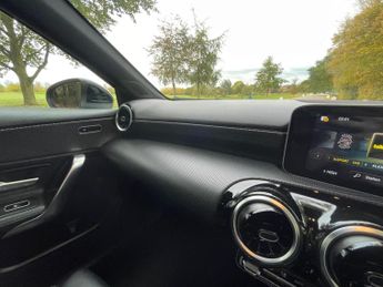 Mercedes-Benz A Class 1.5 A180d Sport (Executive) 7G-DCT Euro 6 (s/s) 5dr