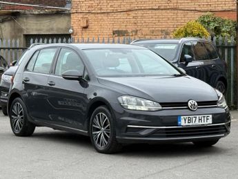 Volkswagen Golf TDi 1.6 TDI BlueMotion Tech SE Nav Euro 6 (s/s) 5dr