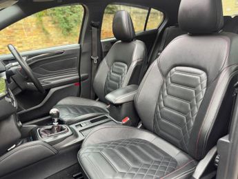 Ford Focus 1.0T EcoBoost MHEV ST-Line Vignale Euro 6 (s/s) 5dr